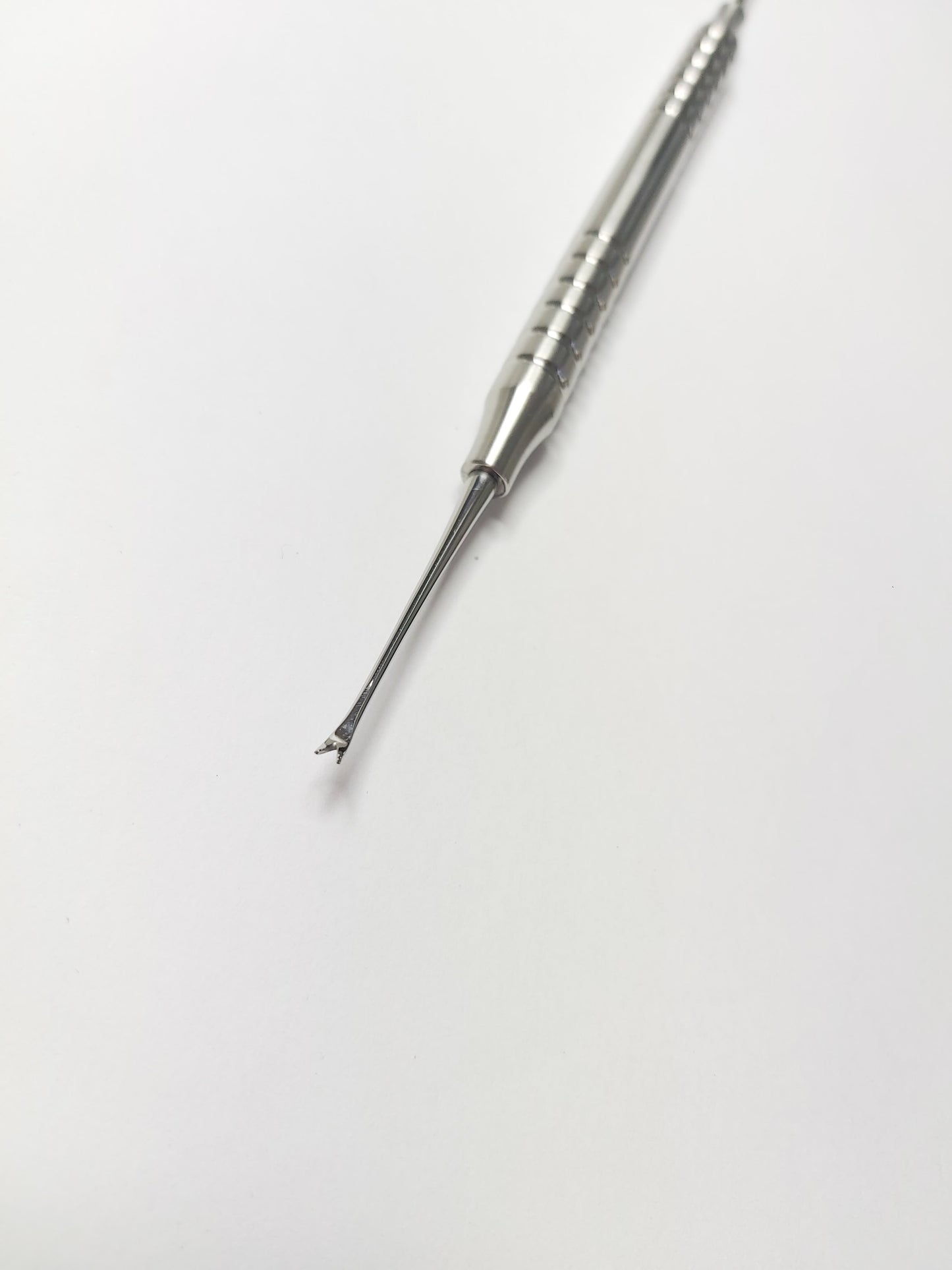 AR 105-058 Tucker / Scaler ( ligatur itici / gretuvar
